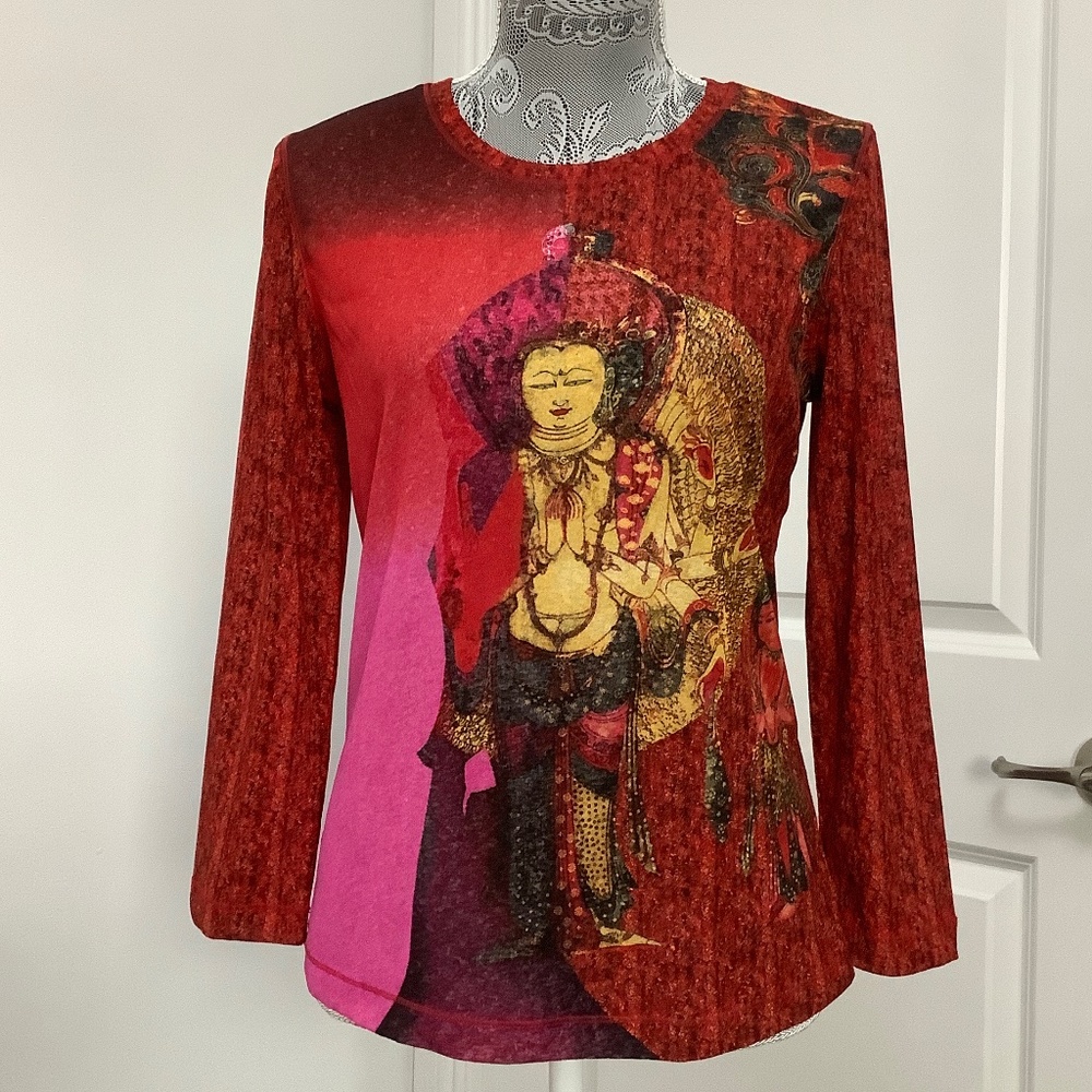 i.e. relaxed Women's Blouse, Size L